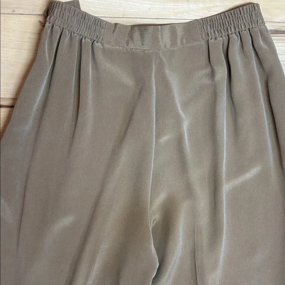 Josephine Chaus 100% Silk Camel Pants w/Stretchy Waistband | Size 8 - Picture 7 of 9